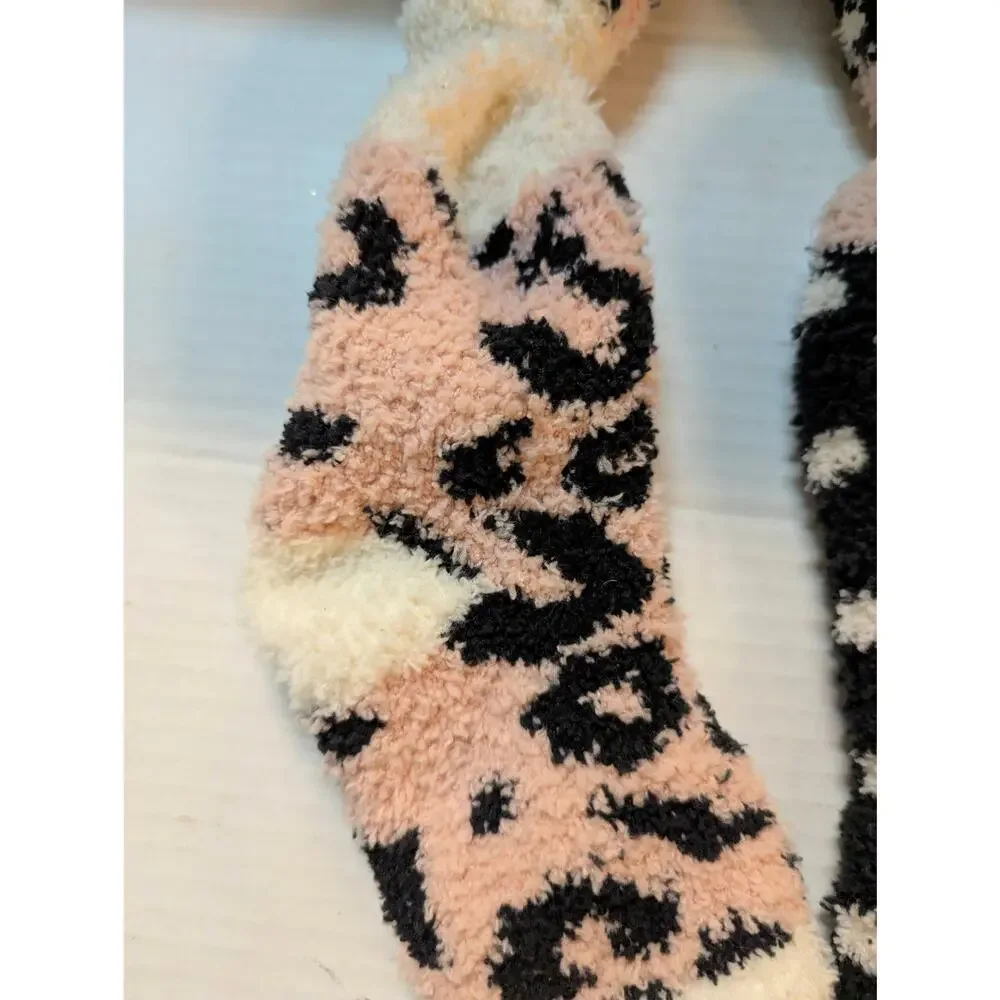 Tucker + Tate Girls Pink Black Leopard Fuzzy Cozy Socks 2-Pack Size S/M NWT